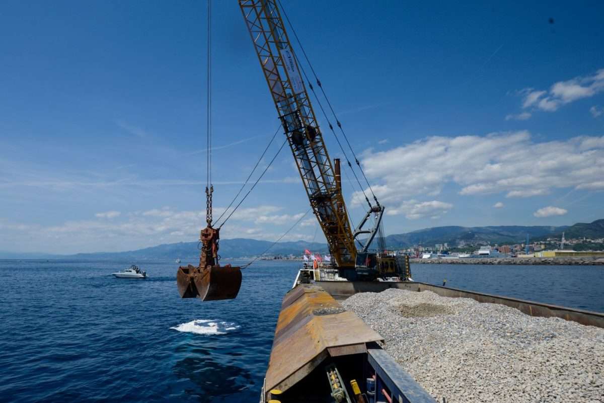 prima pietra nuova diga foranea