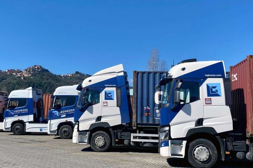 FlottaTrasporti laghezza camion