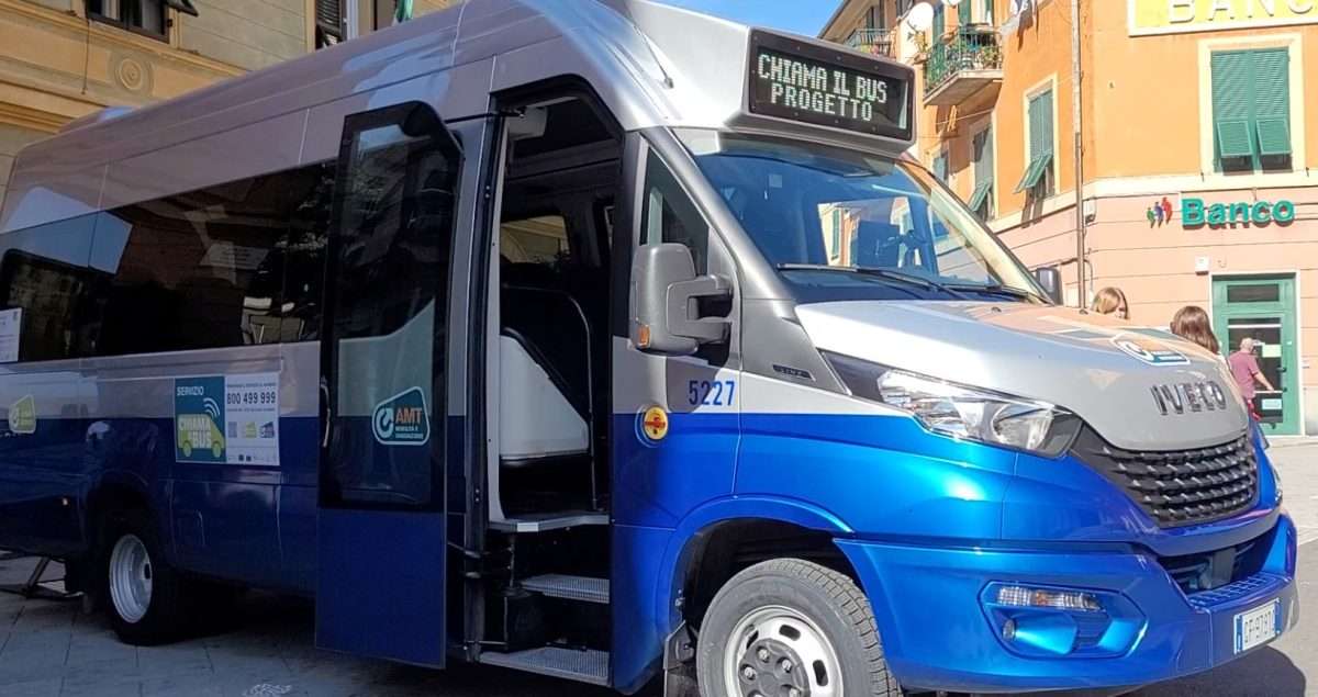 Chiama il bus foto d’archivio AMT