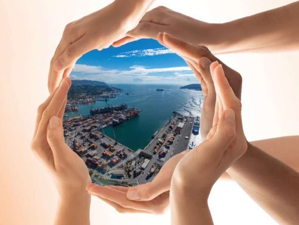 sotto il segno del porto spezia