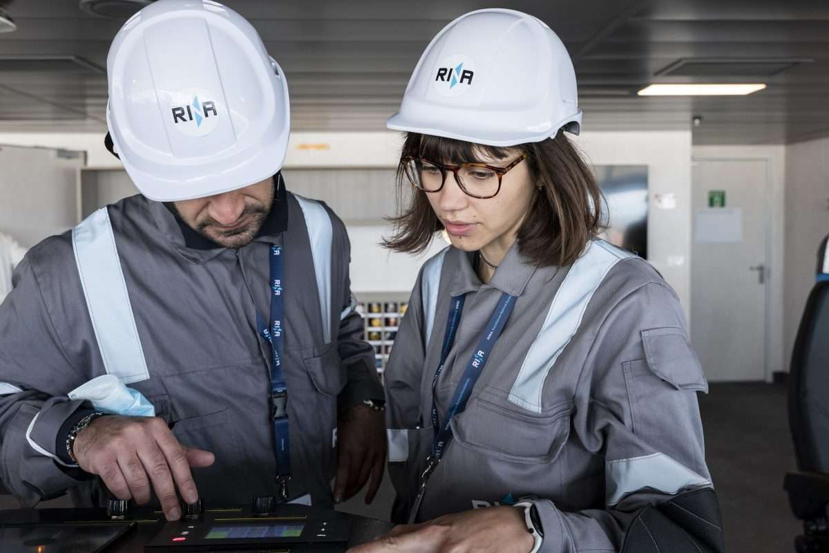 RINA_Persone al lavoro