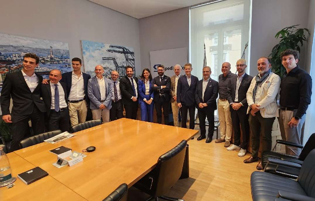 foto di gruppo spediporto
