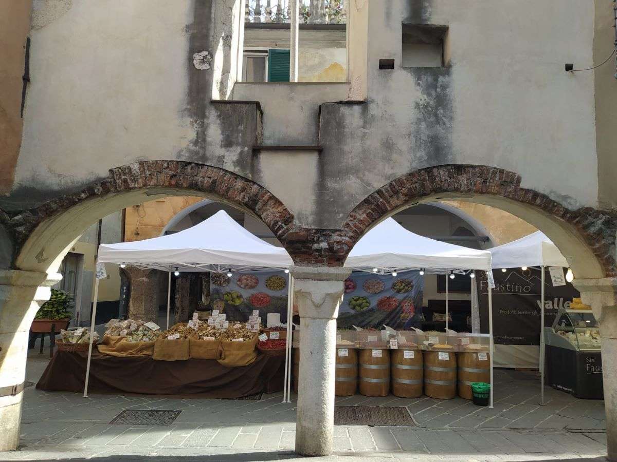 Mercatino-Agroalimentare-Tipicamente-Chiavari_2